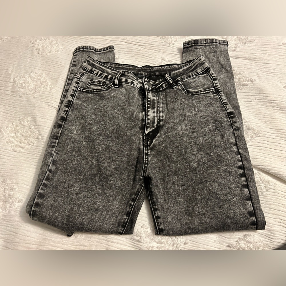 🌟SHEIN Woman’s Medium Black Acid Wash Ripped Skinny Jean 🌟NWOT